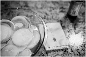 sliced onions - Family documentary photography