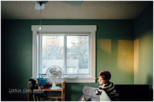 little boy wakes up from afternoon nap - Poulsbo lifestyle photographer