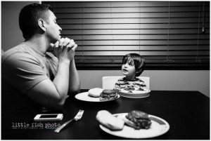 saying prayers - Family documentary photography