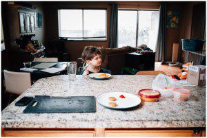 eating lunch - Kitsap Lifestyle Photographer