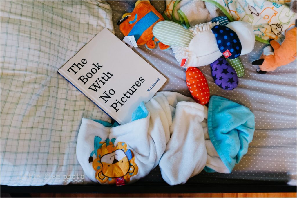 bed time story - day-in-the-life-poulsbo-documentary-family-photographer