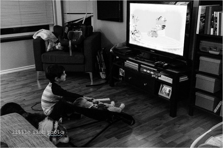 kids watch TV
