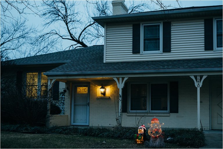 exterior of home with small christmas display - Lifestyle Family Photography